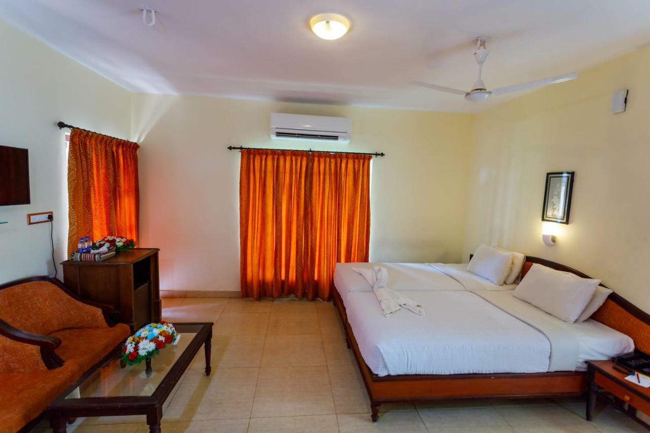 Kappad Beach Resort Chemancheri Exteriör bild